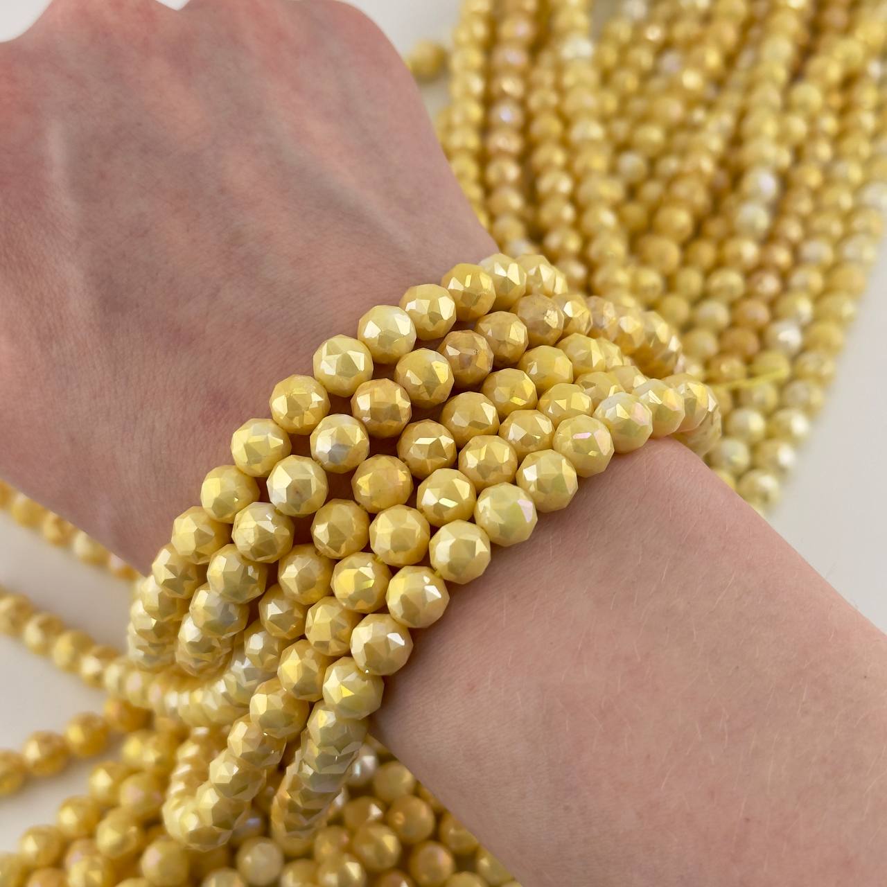 Чешское стекло размер 7,5мм цвет желтый